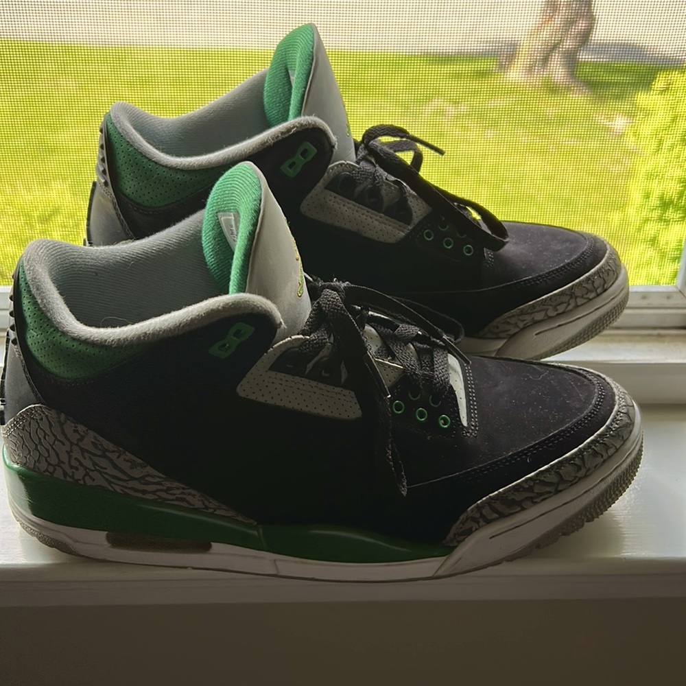 Forest Green 3s